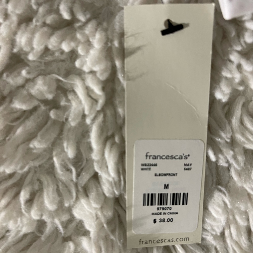 Francesca’s White Bow Crop Top - Picture 4 of 6